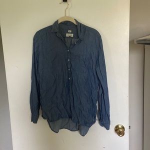 Gap chambray half button down